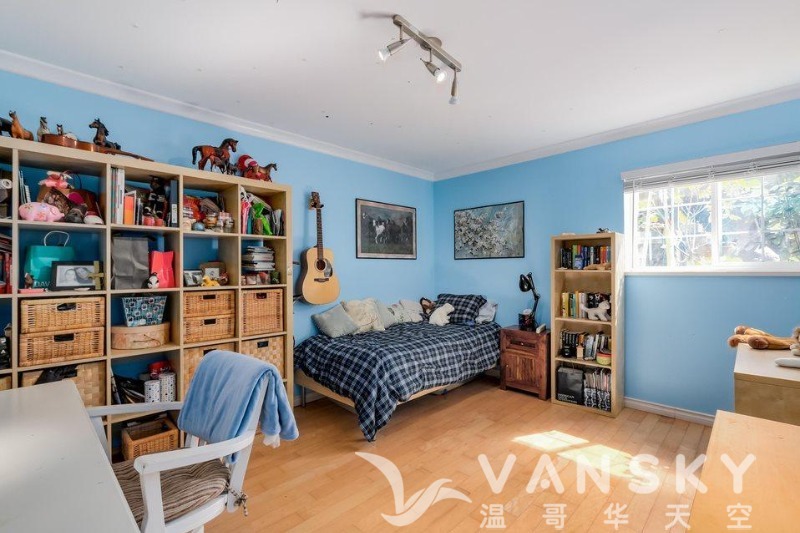 260626150820_downstair big bedroom.JPG